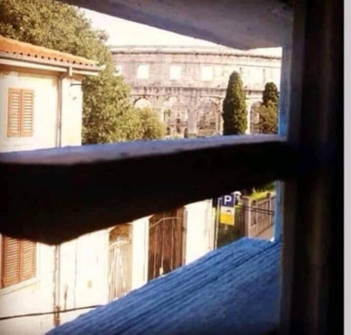 Colloseum View From The Apartment Pula Zewnętrze zdjęcie